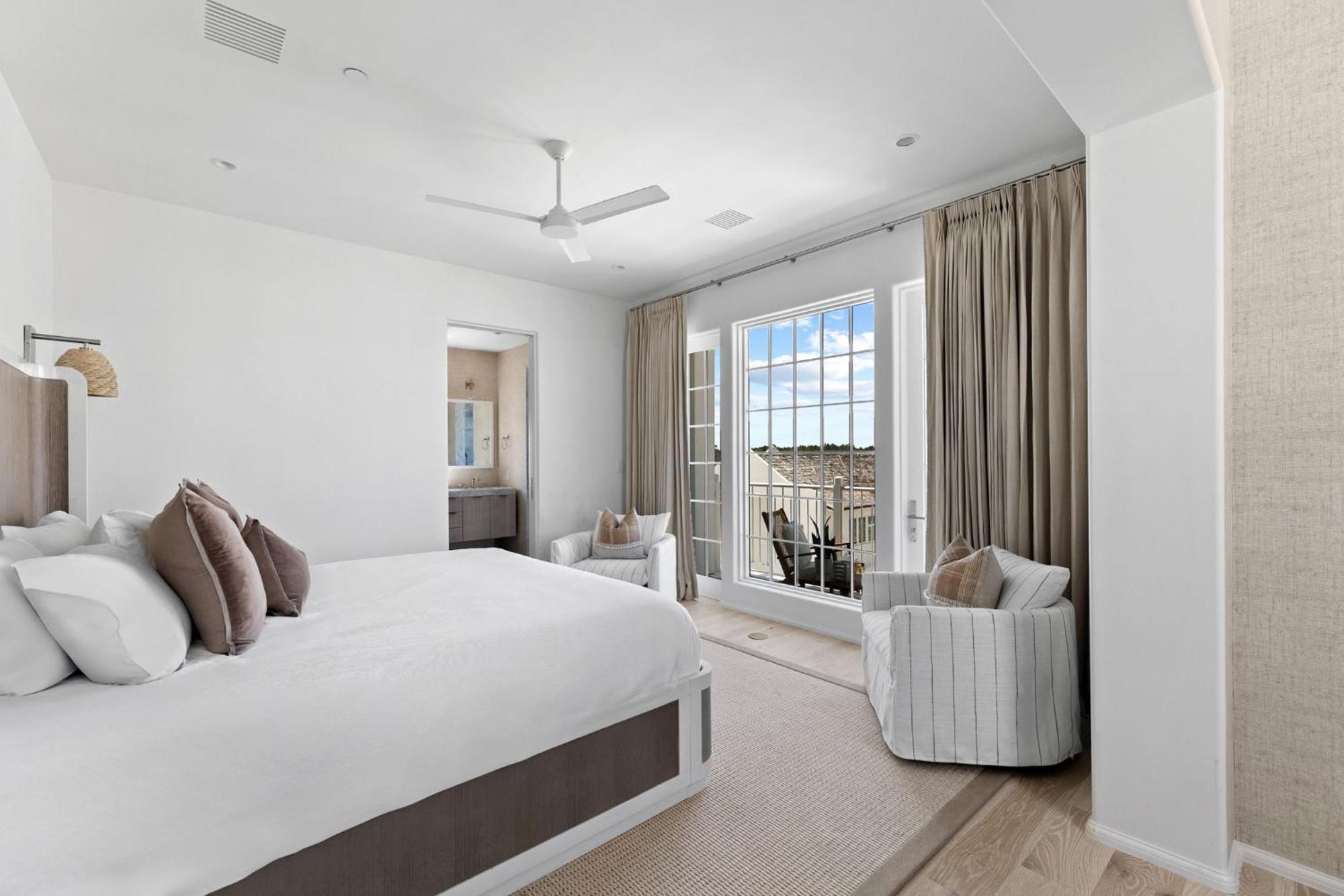 Kaiya Beach Resort Inlet Beach Стая снимка